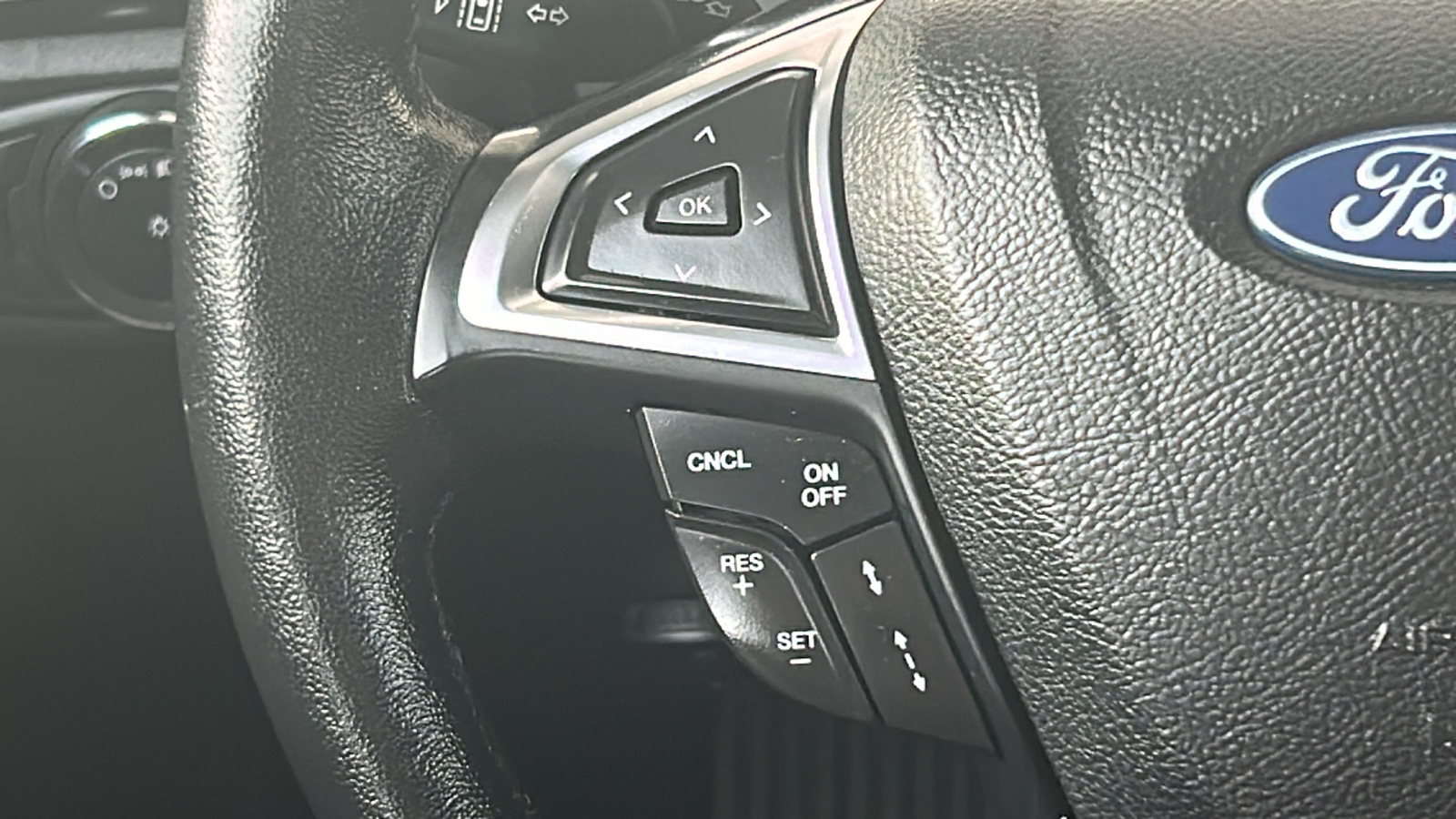 2019 Ford Fusion Hybrid Titanium 15