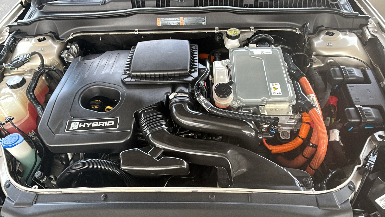 2019 Ford Fusion Hybrid Titanium 28