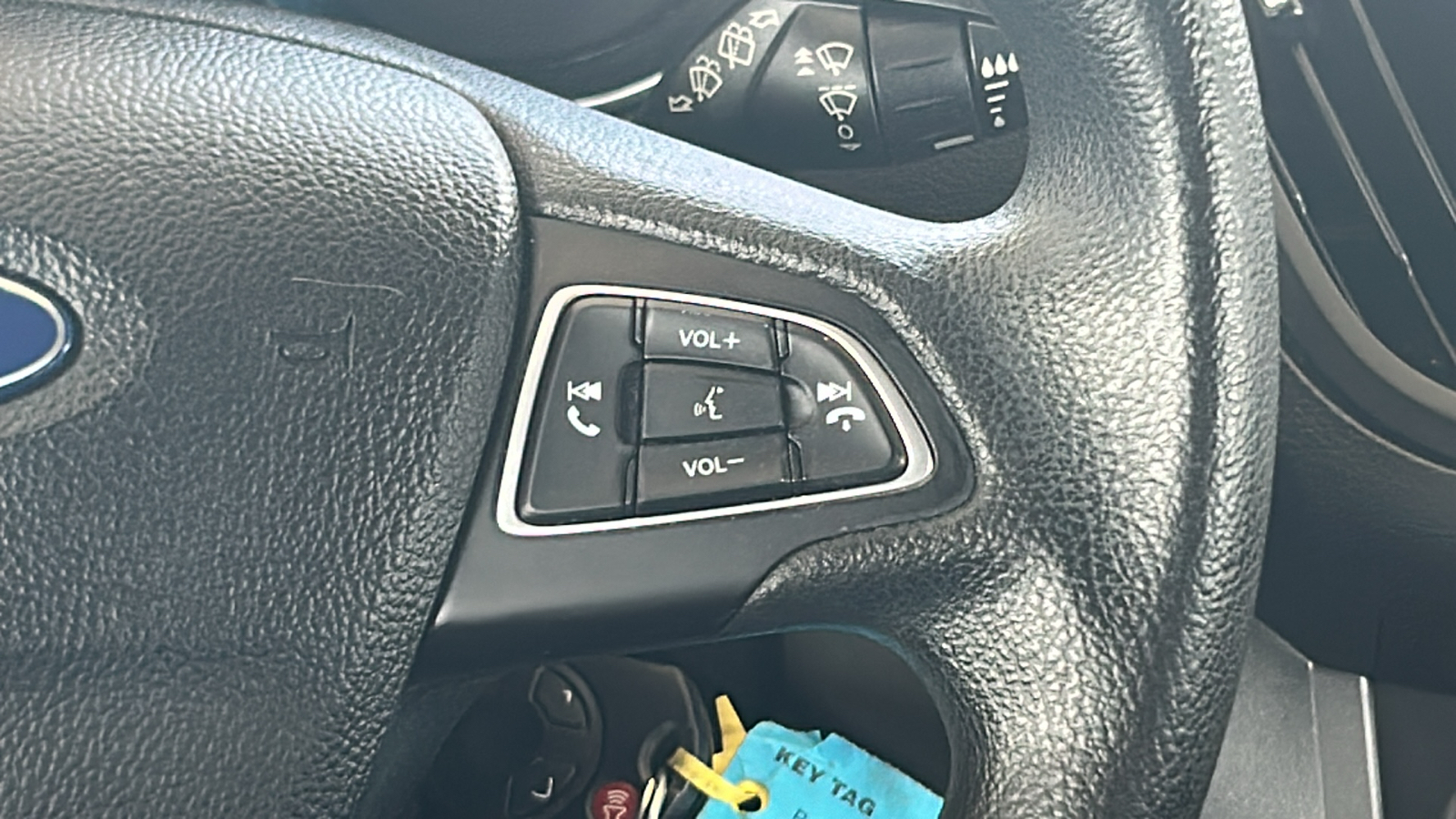 2019 Ford Escape S 14