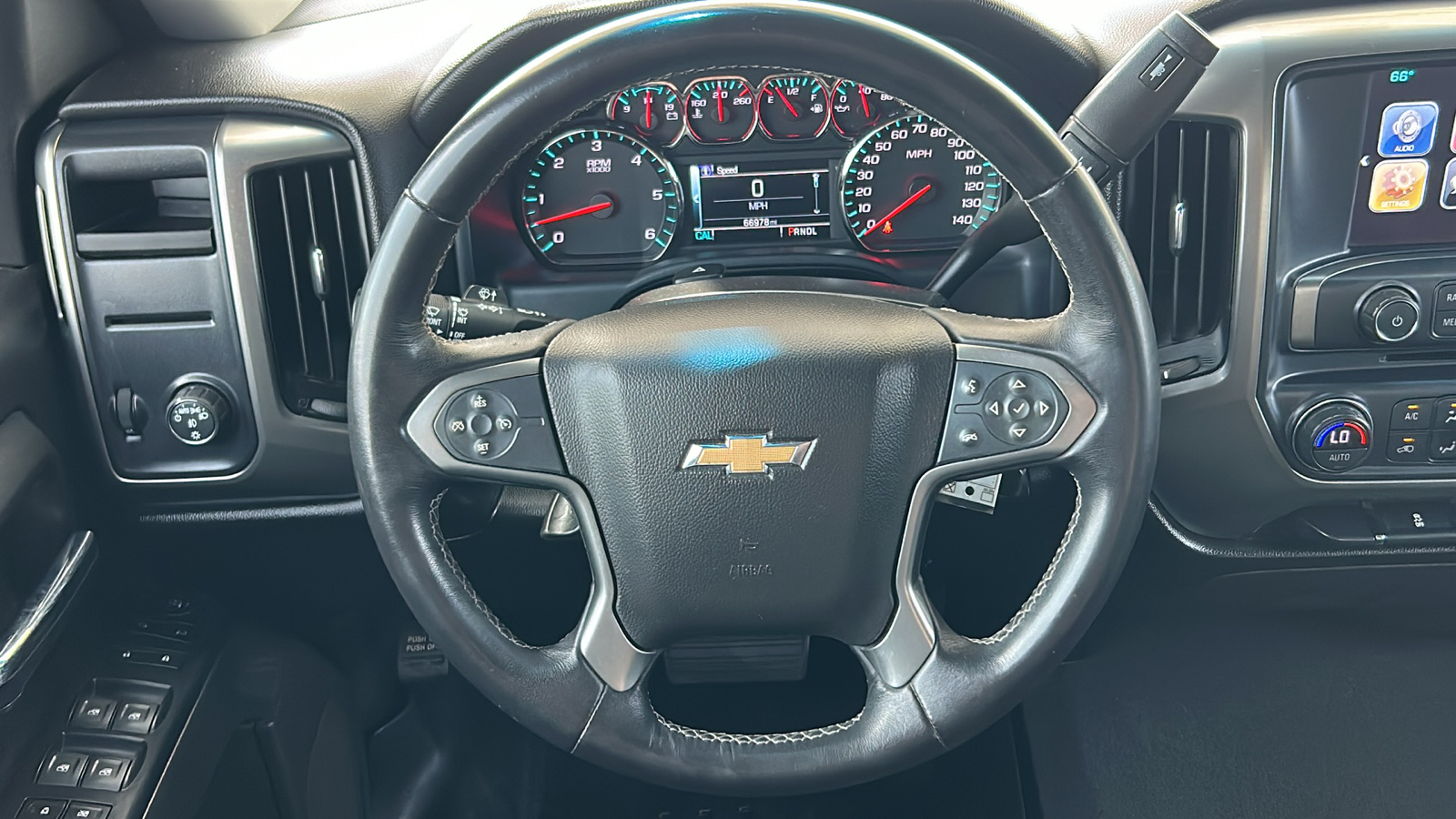 2018 Chevrolet Silverado 1500 LT 14