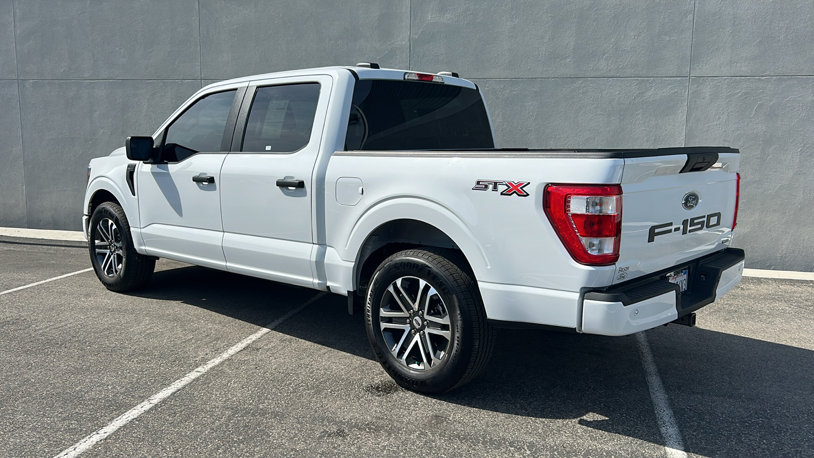 2023 Ford F-150 XL 4