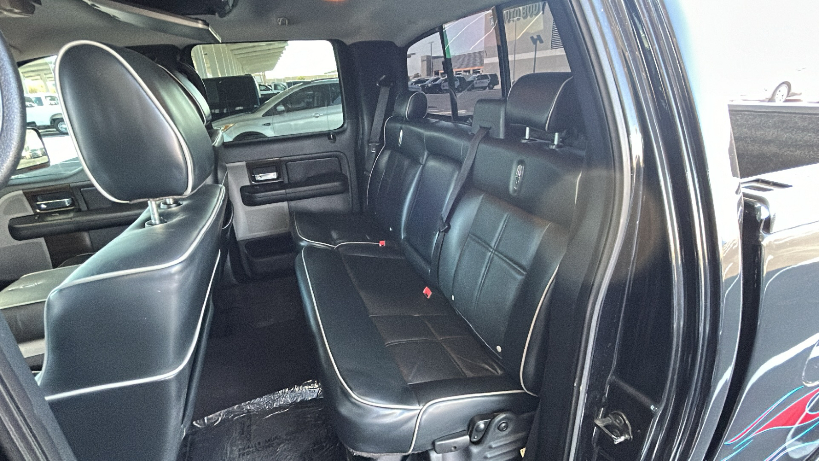 2007 Lincoln Mark LT Base 25