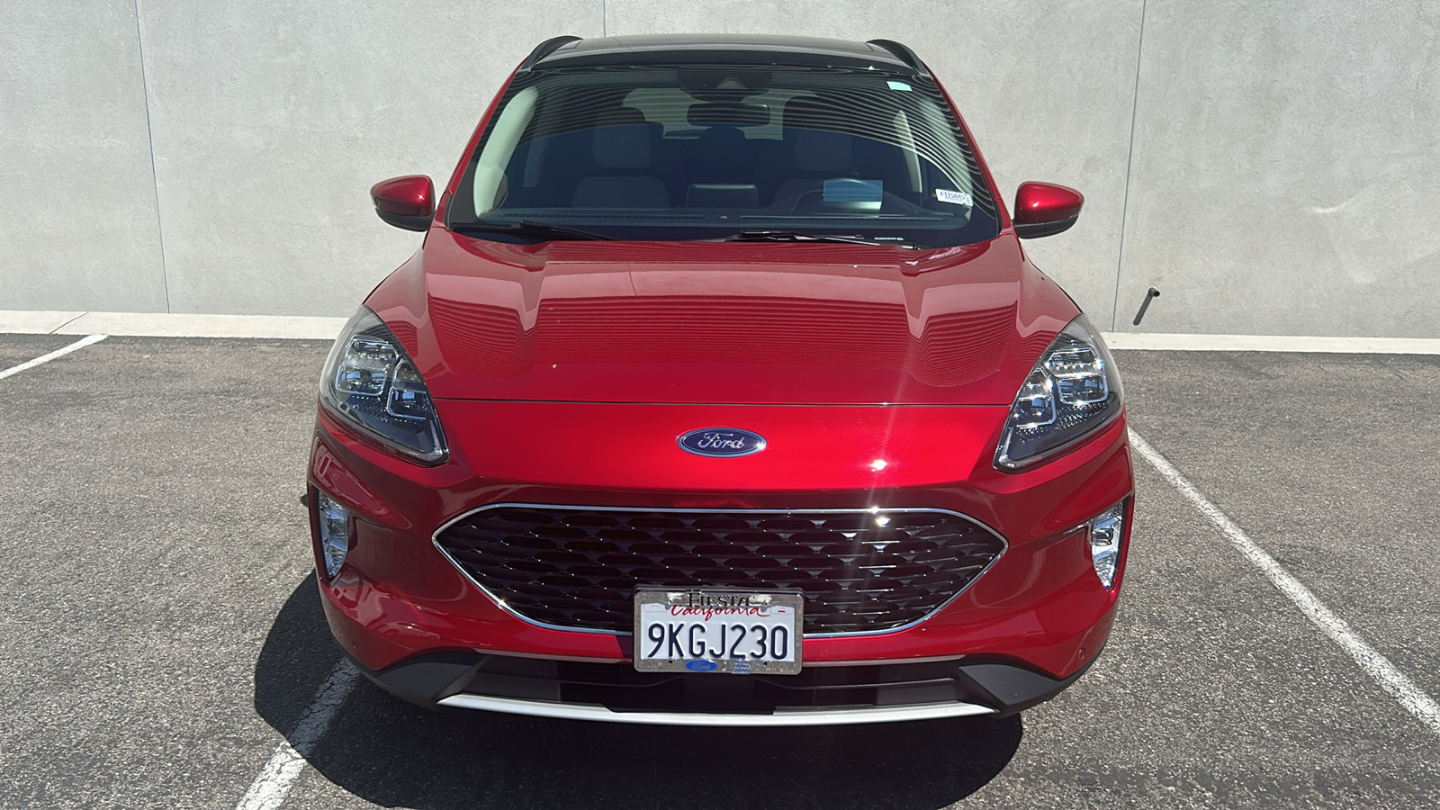 2020 Ford Escape Titanium Hybrid 2