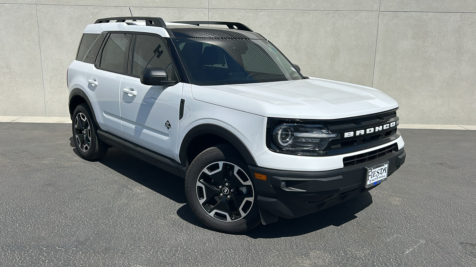 2023 Ford Bronco Sport Outer Banks 1