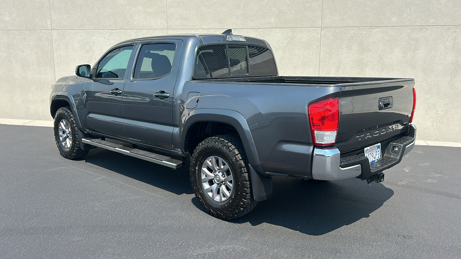 2017 Toyota Tacoma SR5 4