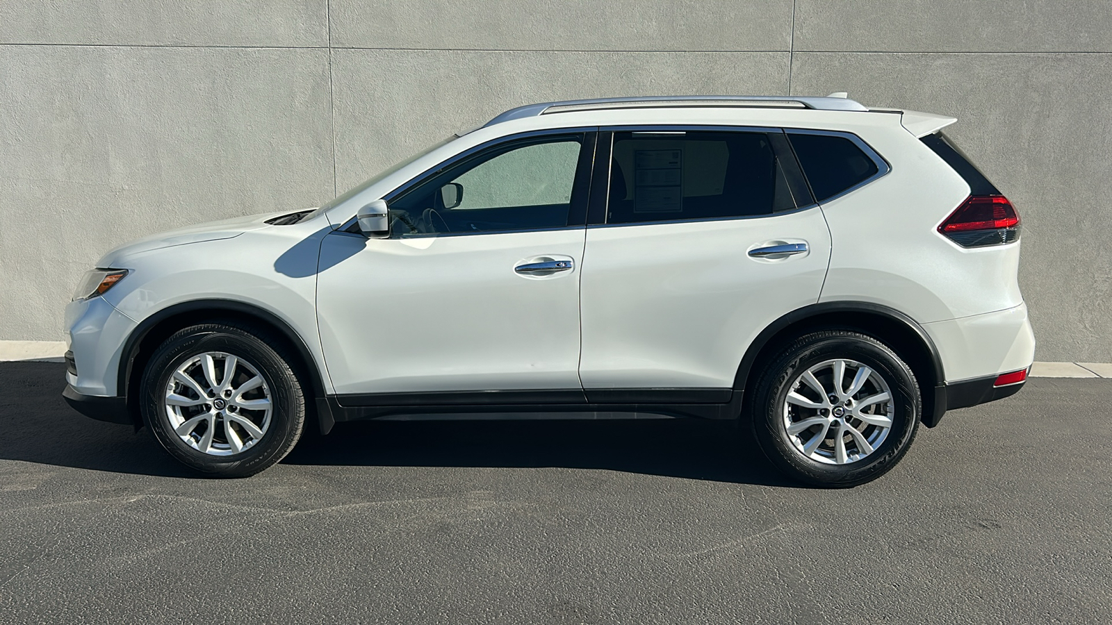 2018 Nissan Rogue SV 5