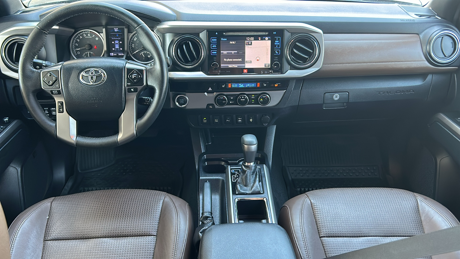 2017 Toyota Tacoma Limited 12