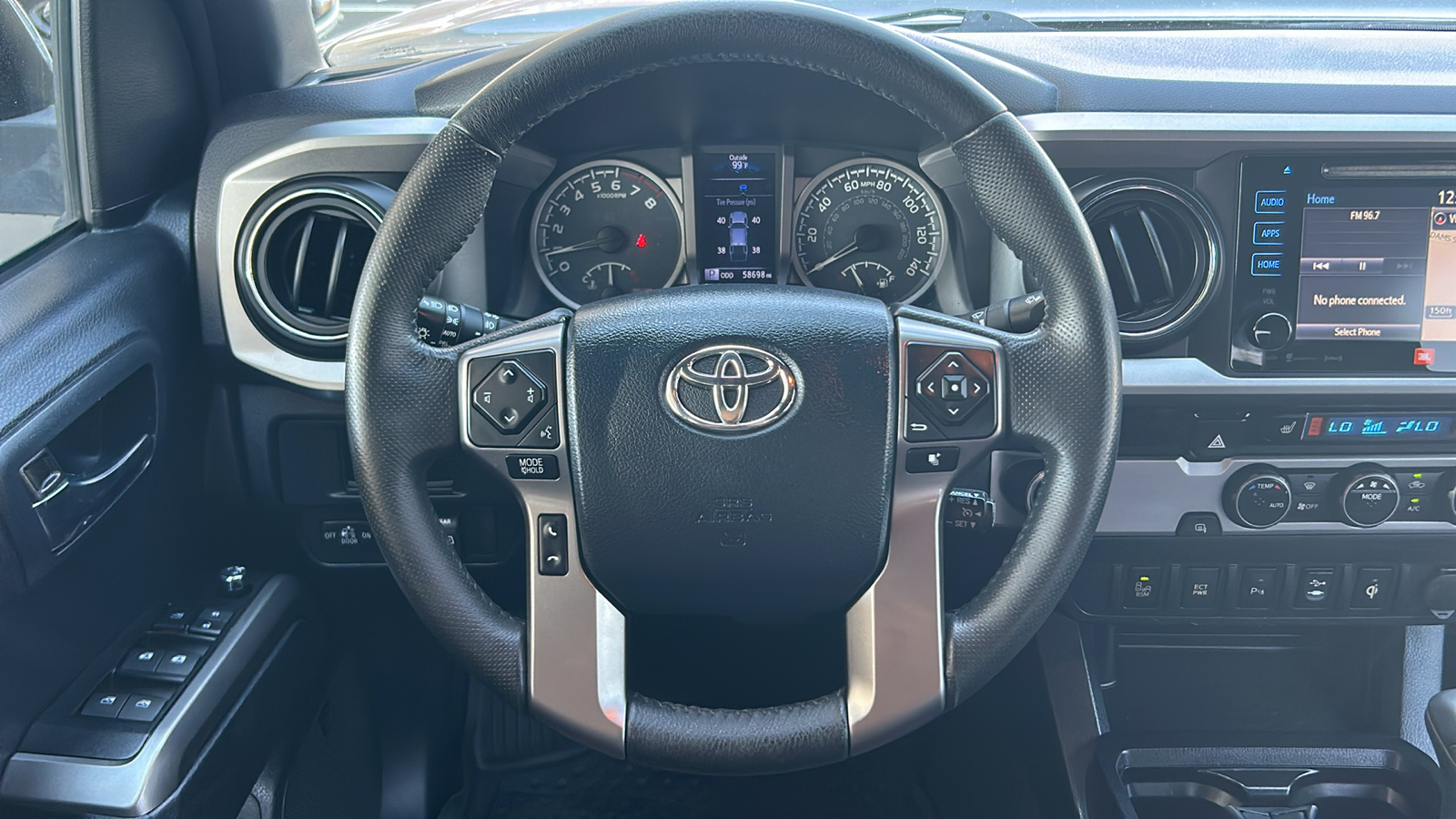 2017 Toyota Tacoma Limited 14