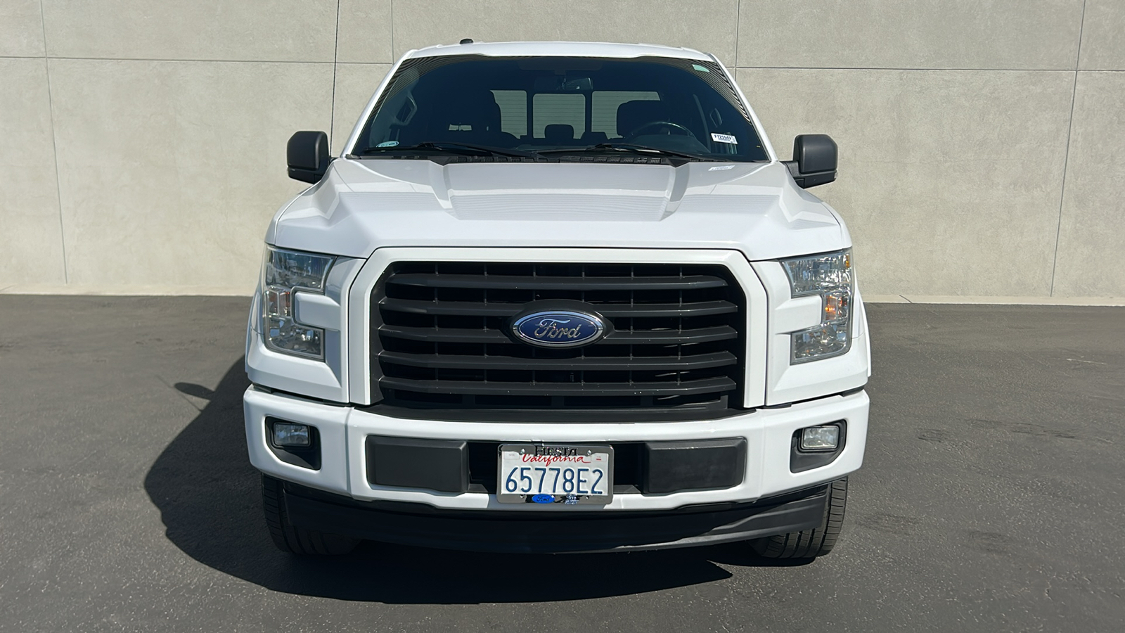 2017 Ford F-150 XLT 2