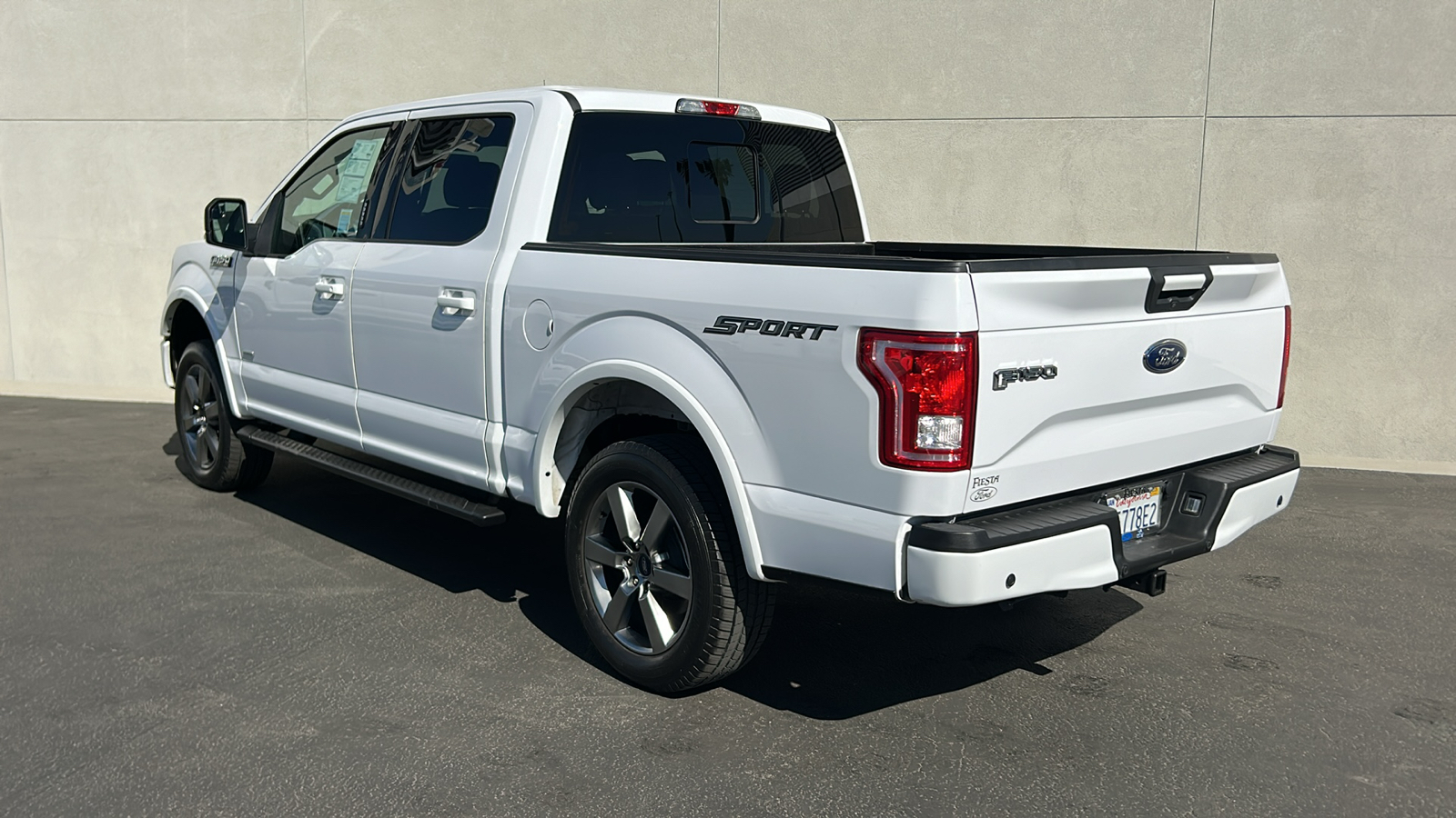 2017 Ford F-150 XLT 4