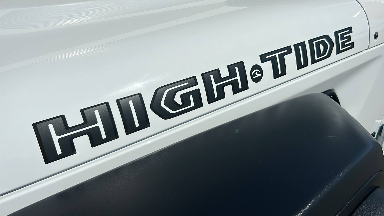 2023 Jeep Wrangler High Tide 7