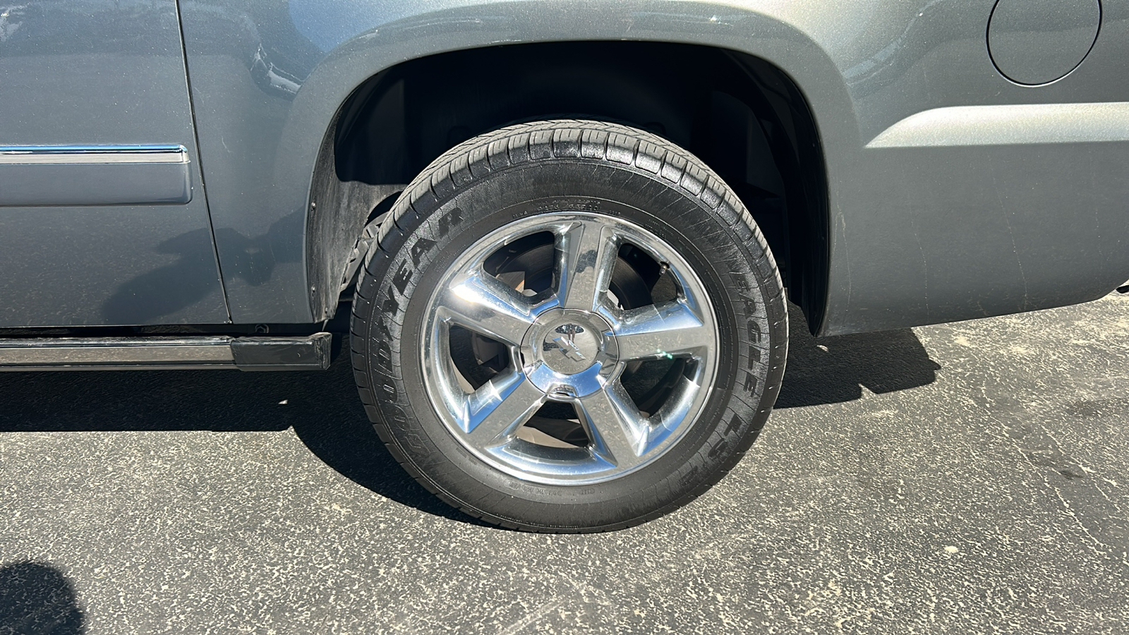 2011 Chevrolet Avalanche 1500 LTZ 13