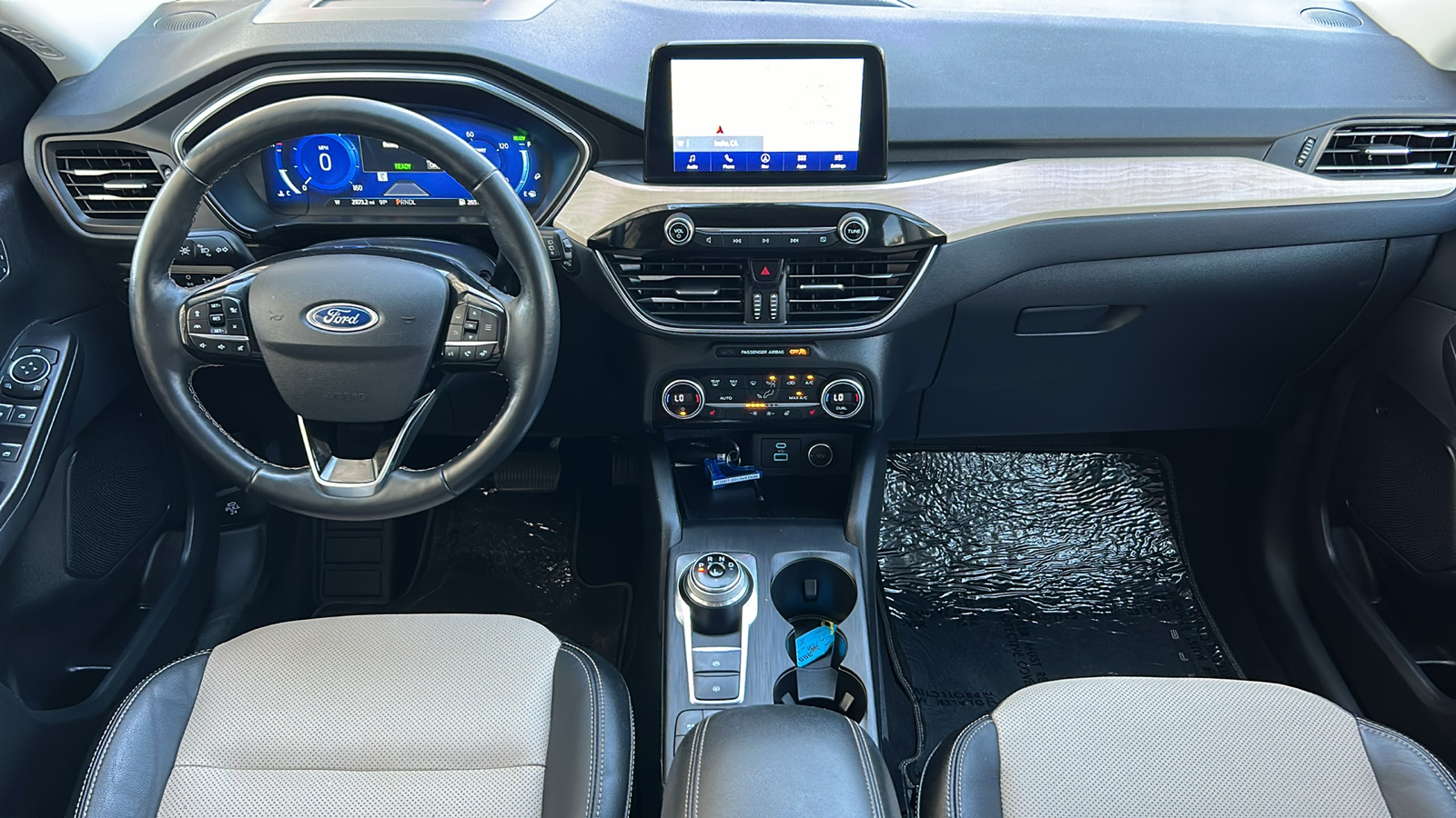 2021 Ford Escape Titanium Hybrid 12