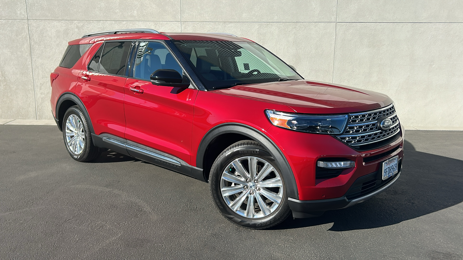 2023 Ford Explorer Limited 1