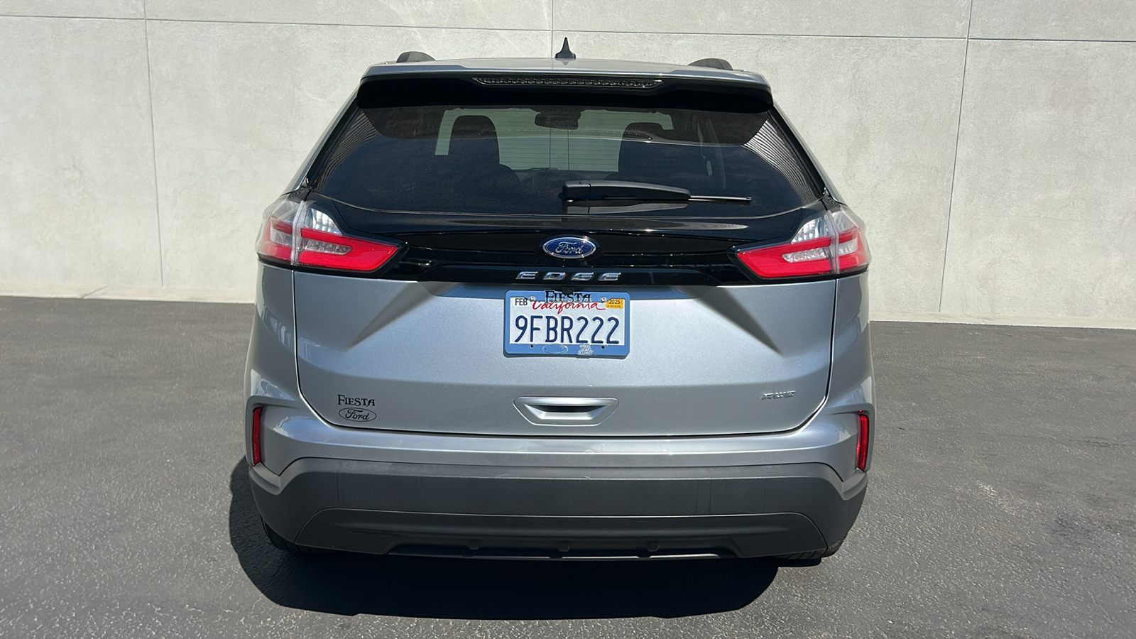 2023 Ford Edge SE 3