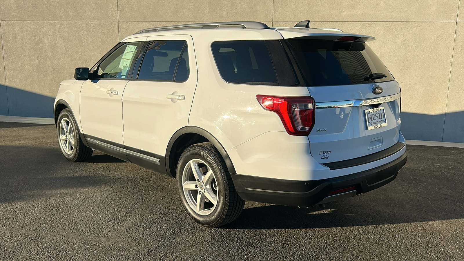 2019 Ford Explorer XLT 4