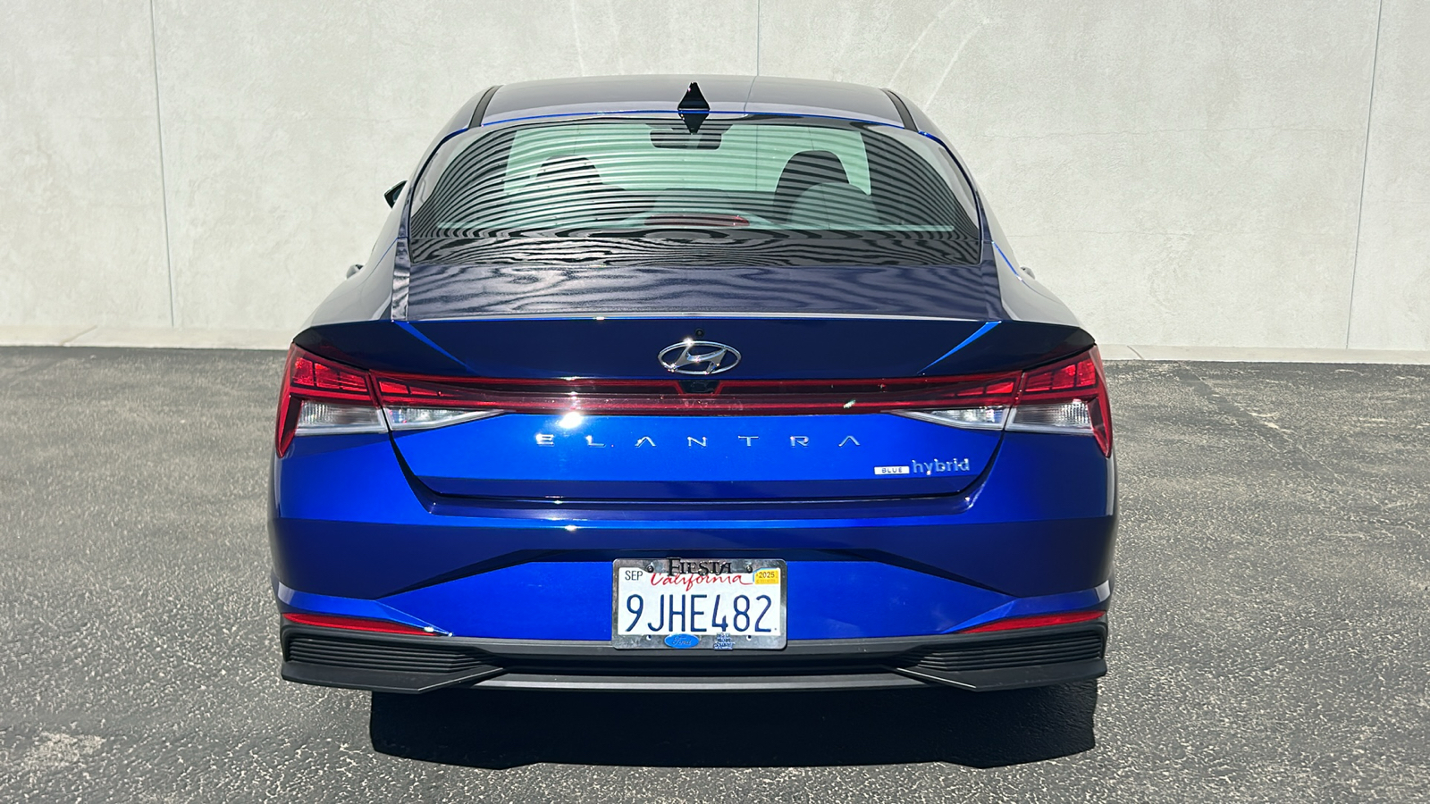 2023 Hyundai Elantra Hybrid Blue 3