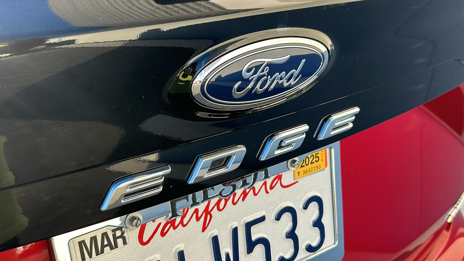 2022 Ford Edge Titanium 8