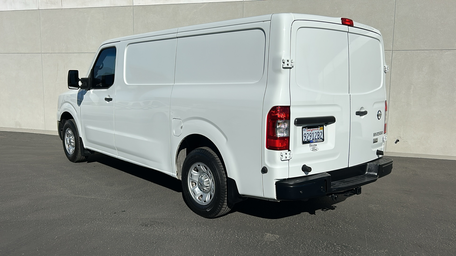 2016 Nissan NV2500 HD SV 4