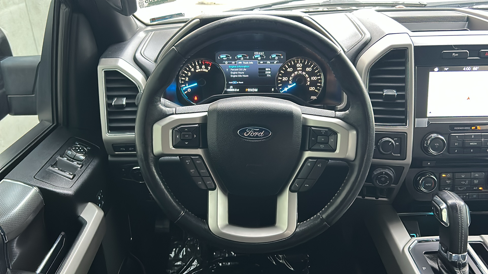 2017 Ford F-150 Lariat 15