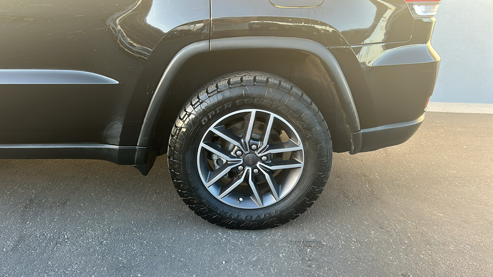 2019 Jeep Grand Cherokee Limited 11