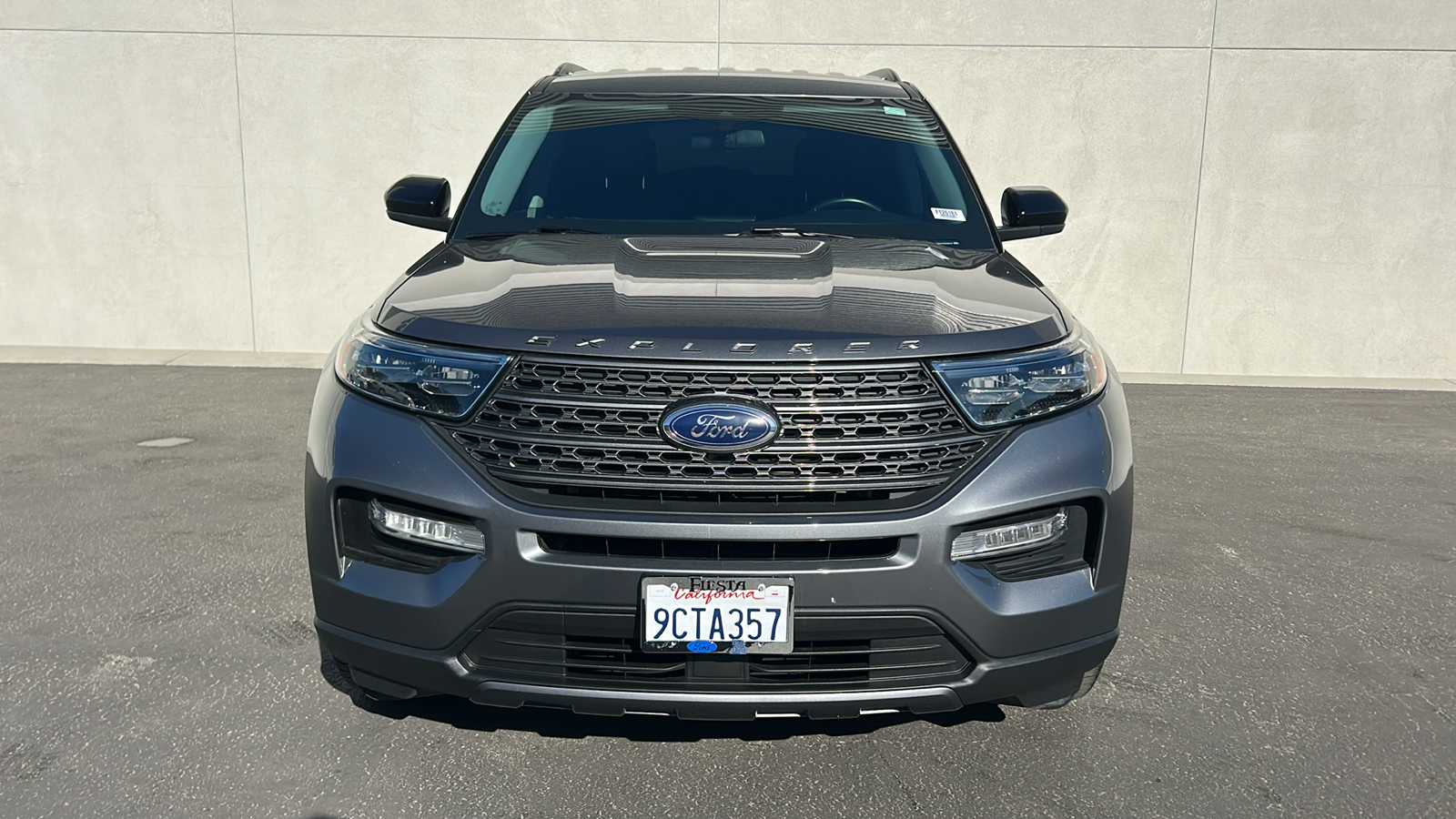 2022 Ford Explorer XLT 2