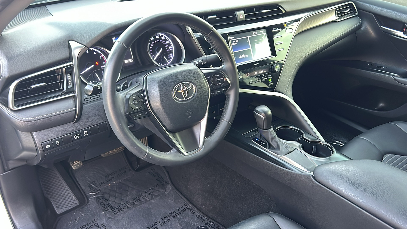 2020 Toyota Camry SE Nightshade 22