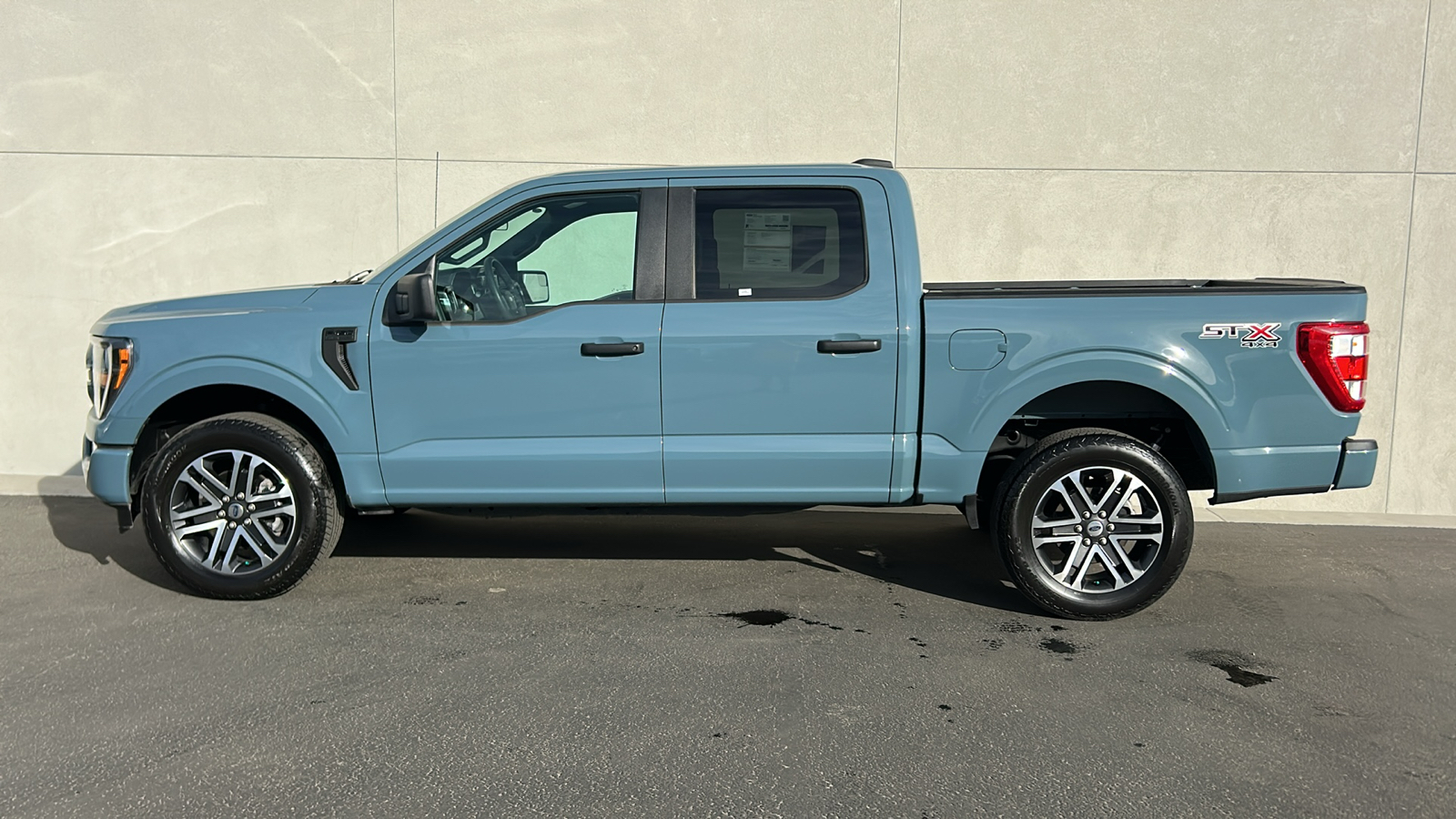 2023 Ford F-150 XL 5