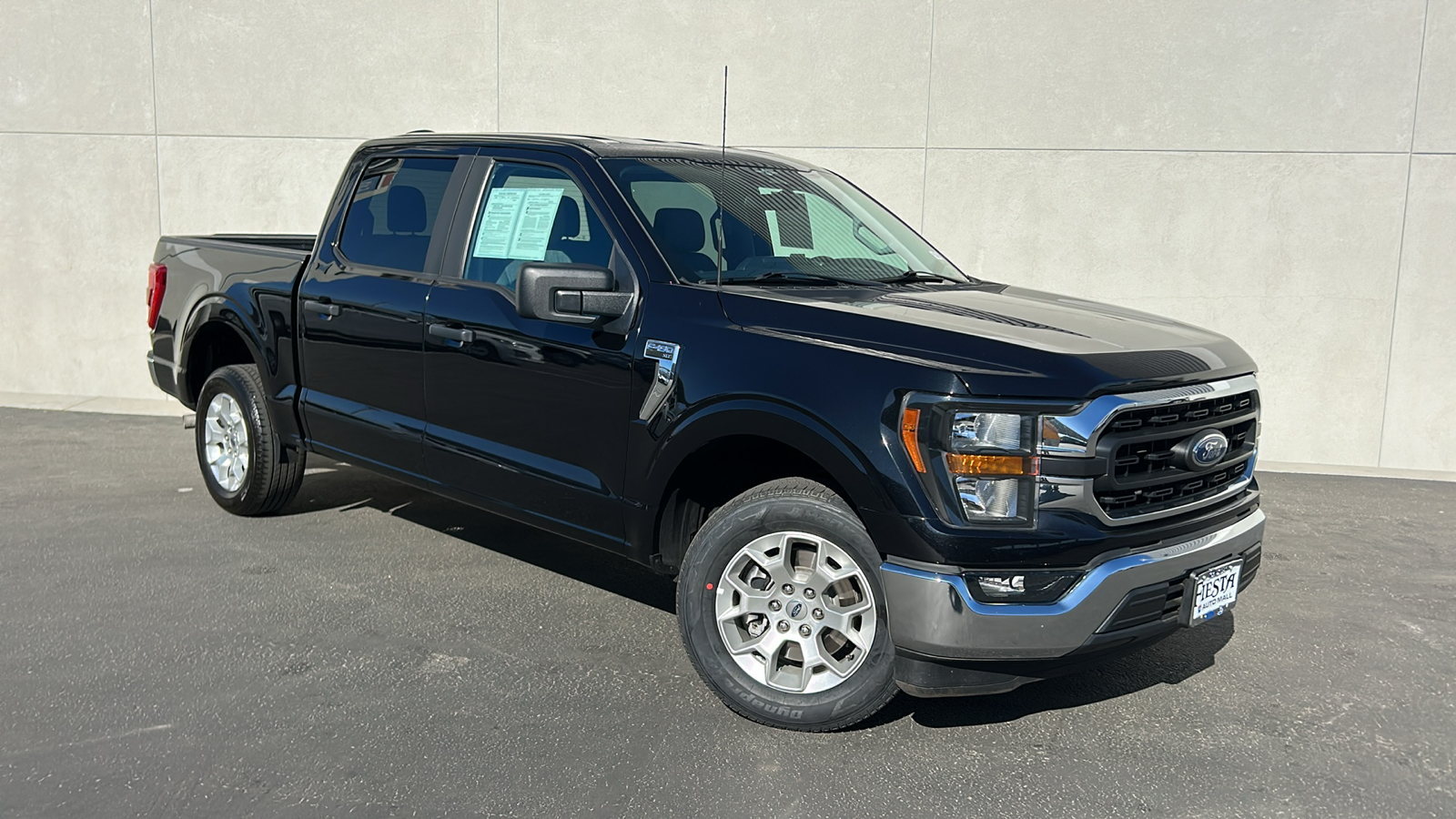 2023 Ford F-150 XLT 1