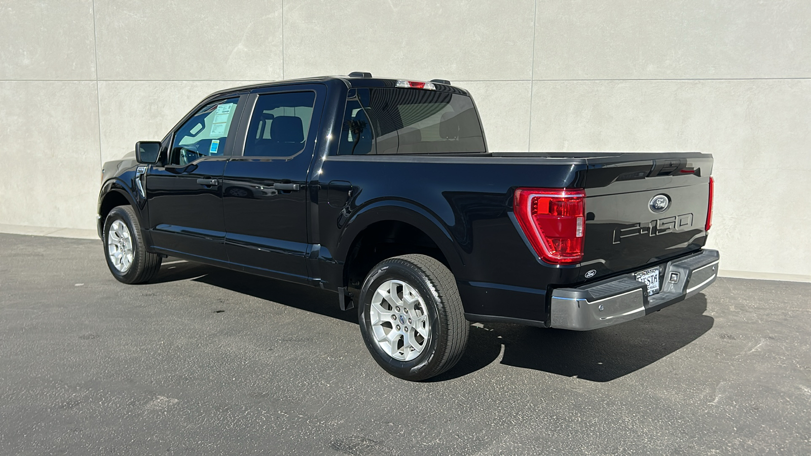 2023 Ford F-150 XLT 4