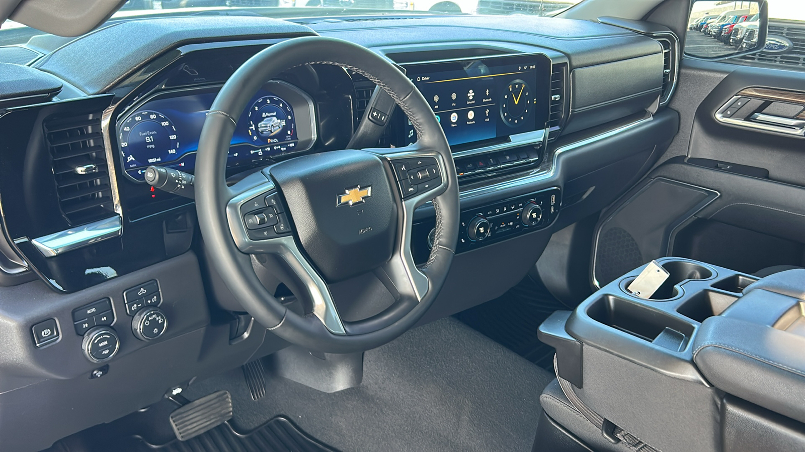 2024 Chevrolet Silverado 1500 LT 25