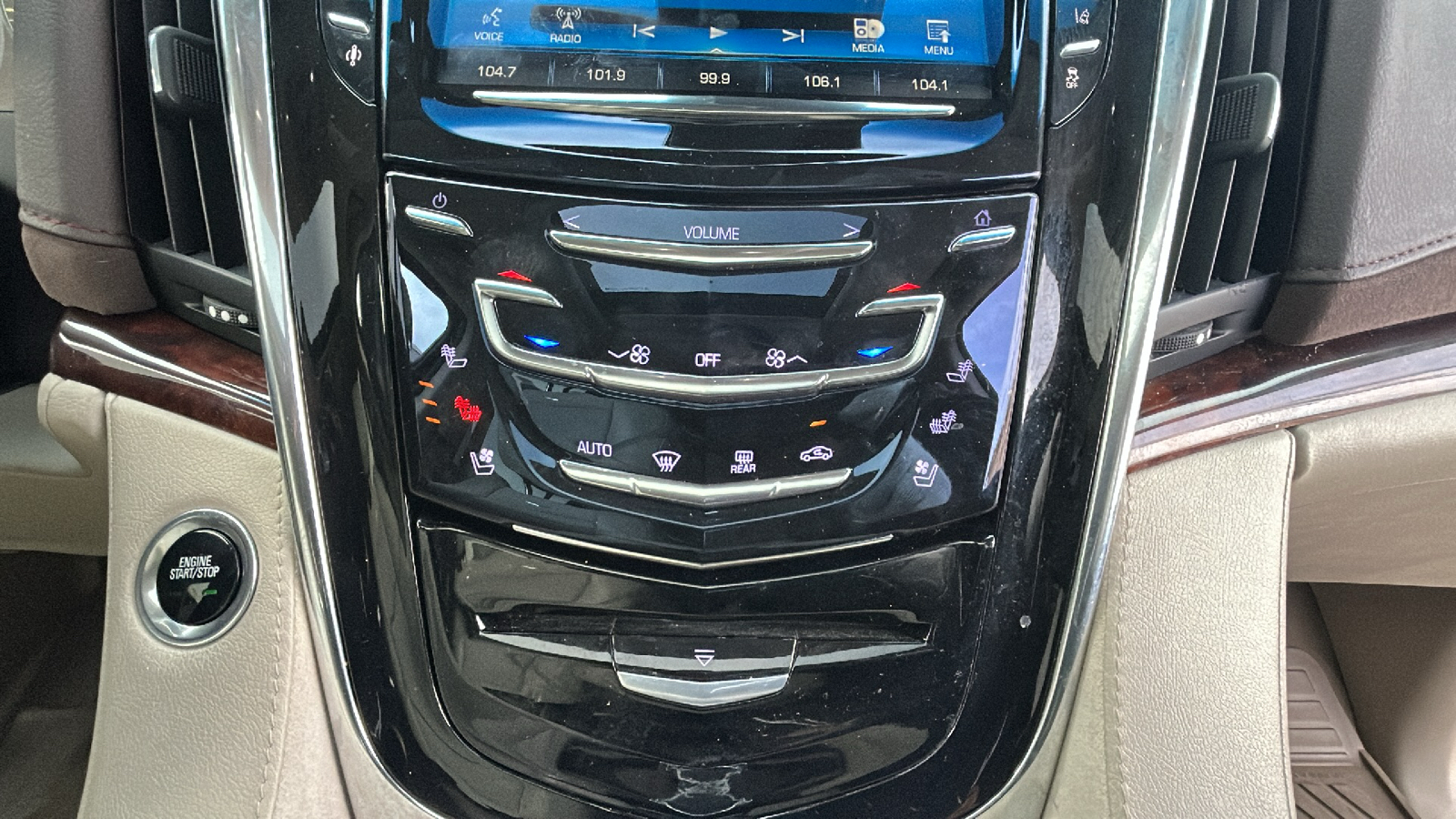 2015 Cadillac Escalade ESV Premium 17