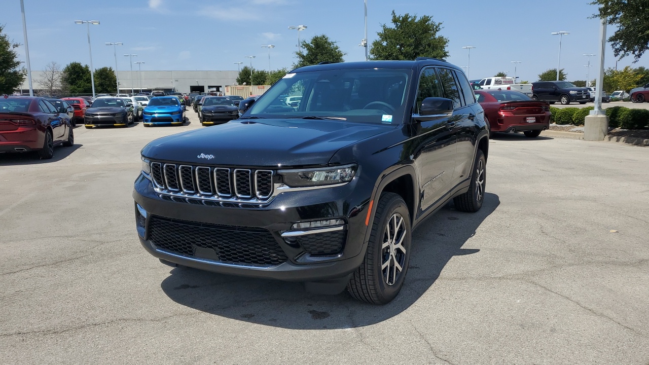 2023 Jeep Grand Cherokee Limited 1
