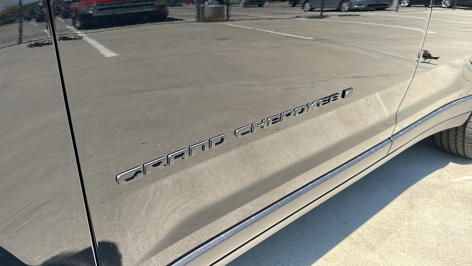 2023 Jeep Grand Cherokee L Altitude 7