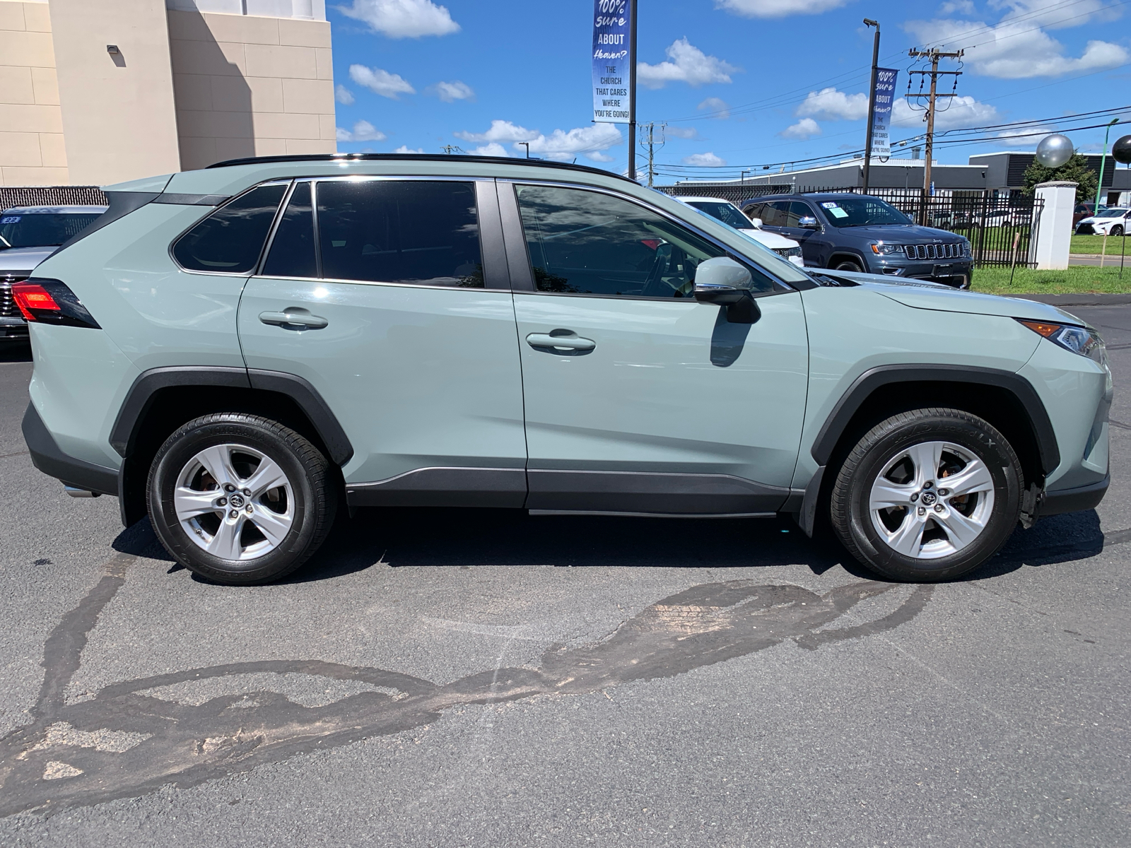 2019 Toyota RAV4 XLE 2