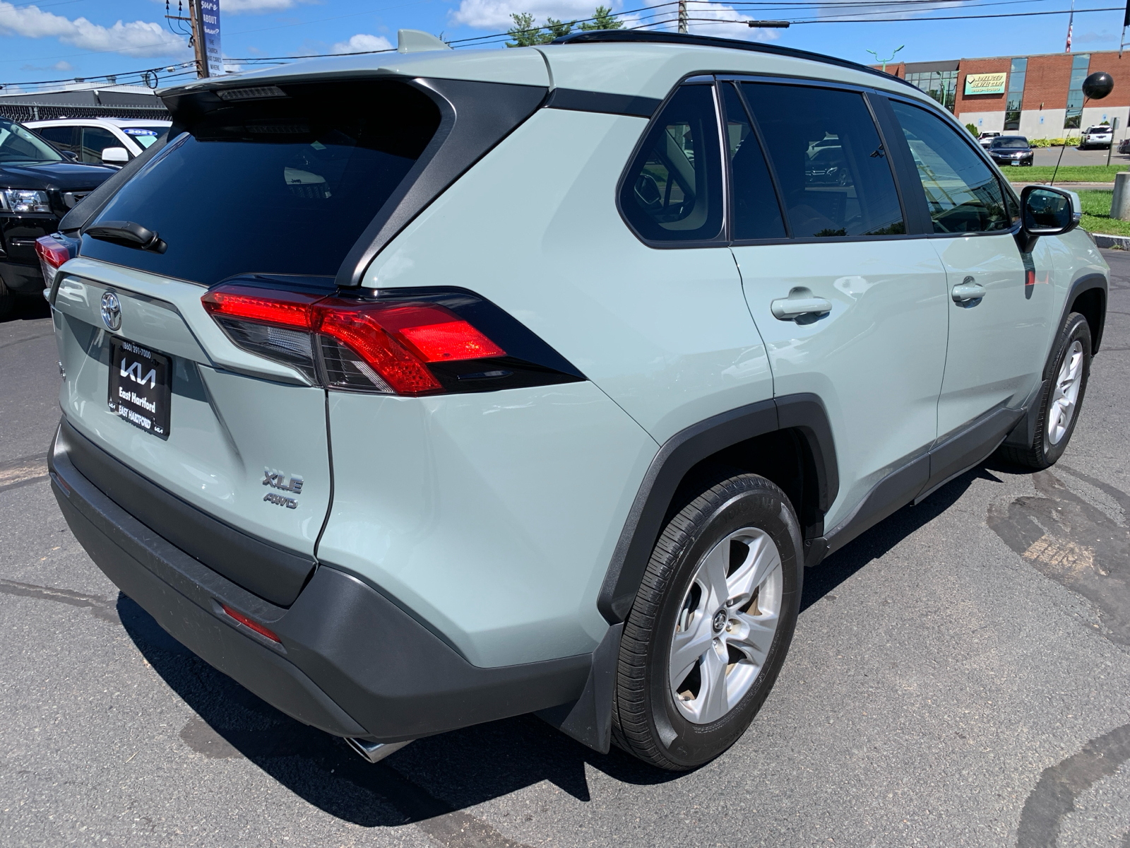 2019 Toyota RAV4 XLE 3