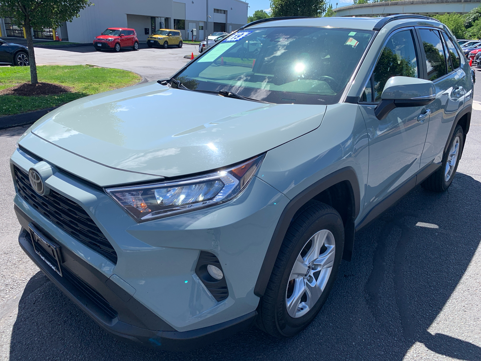 2019 Toyota RAV4 XLE 7