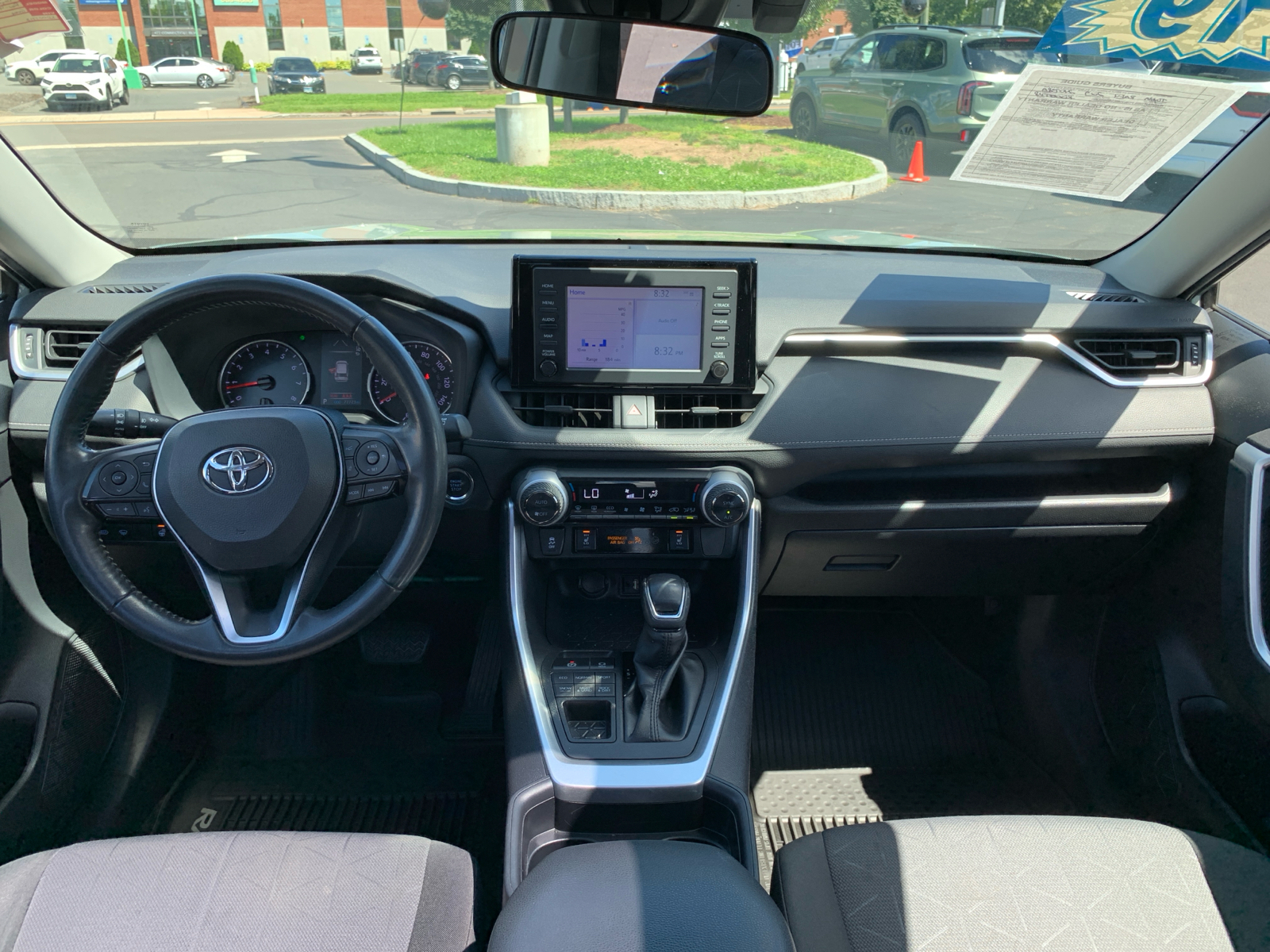 2019 Toyota RAV4 XLE 36