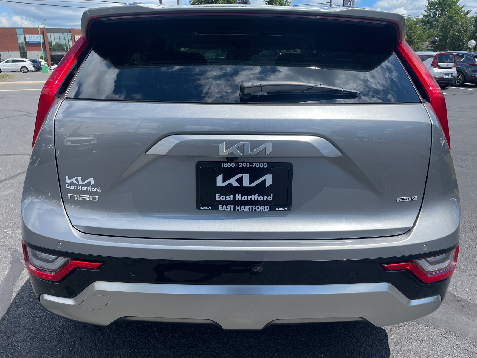 2023 Kia Niro Plug-In Hybrid  4