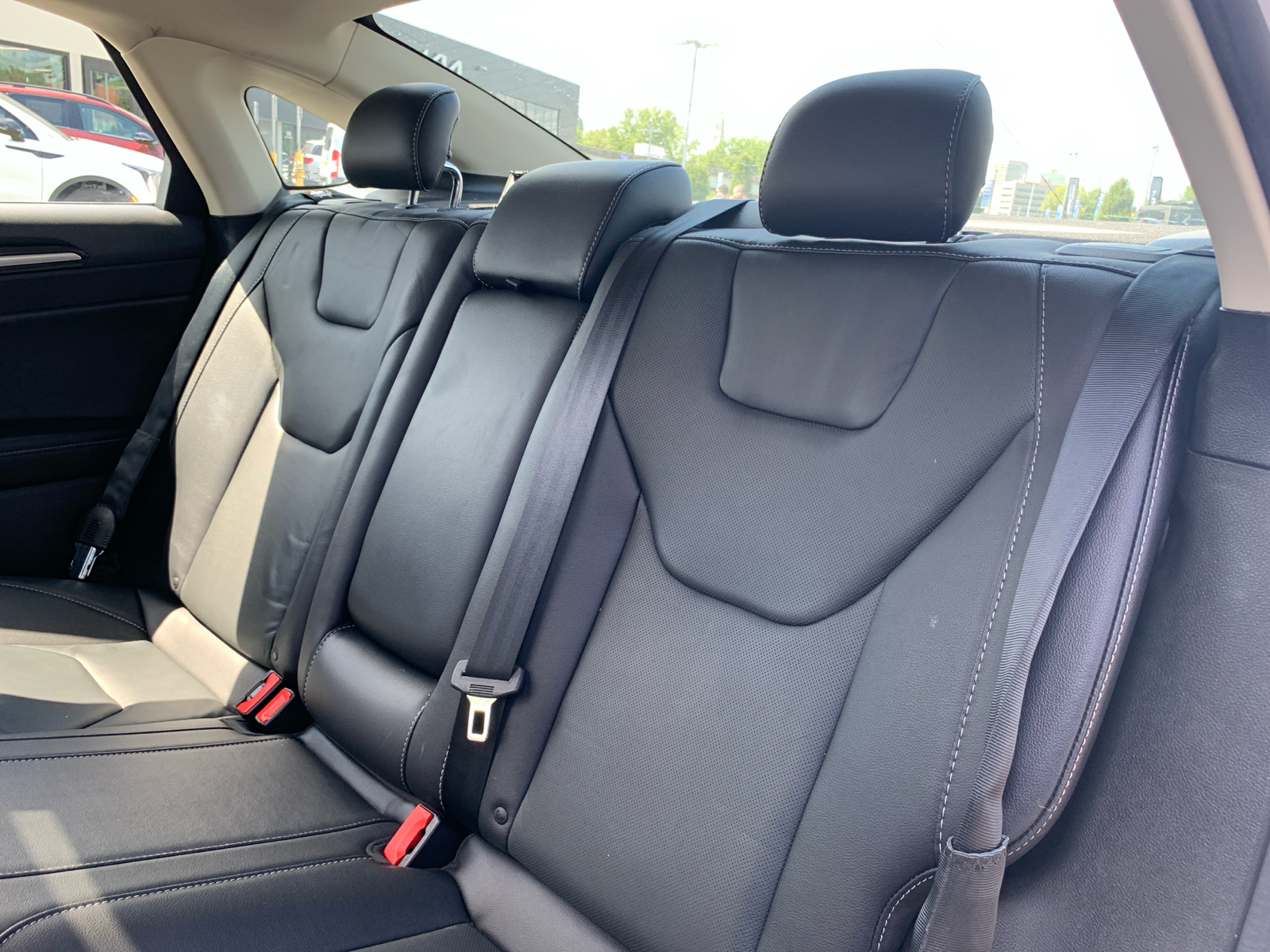 2019 Ford Fusion Energi Titanium 35