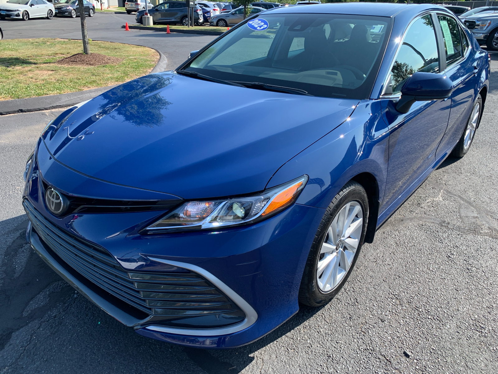 2023 Toyota Camry LE 7