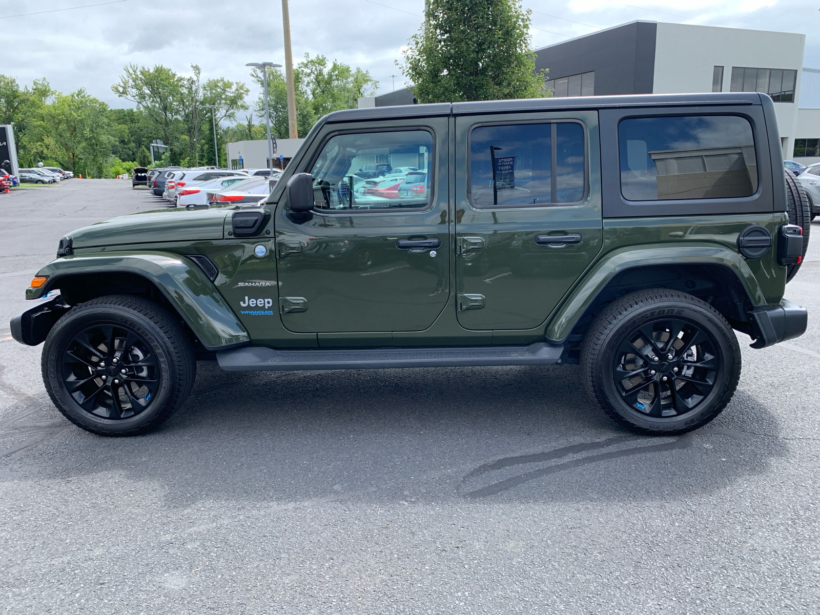 2022 Jeep Wrangler Unlimited Sahara 4xe 6