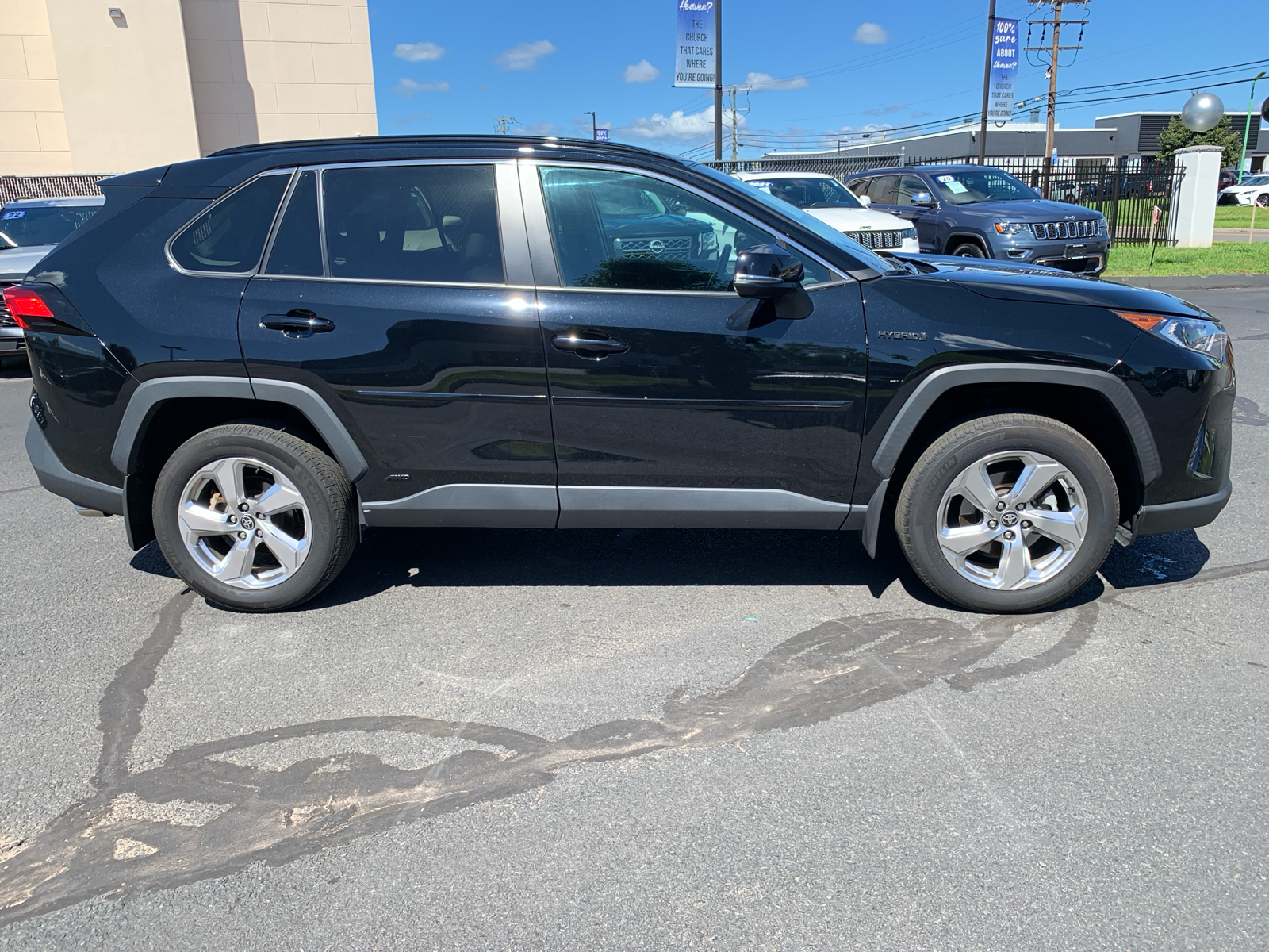 2021 Toyota RAV4 Hybrid XLE Premium 2