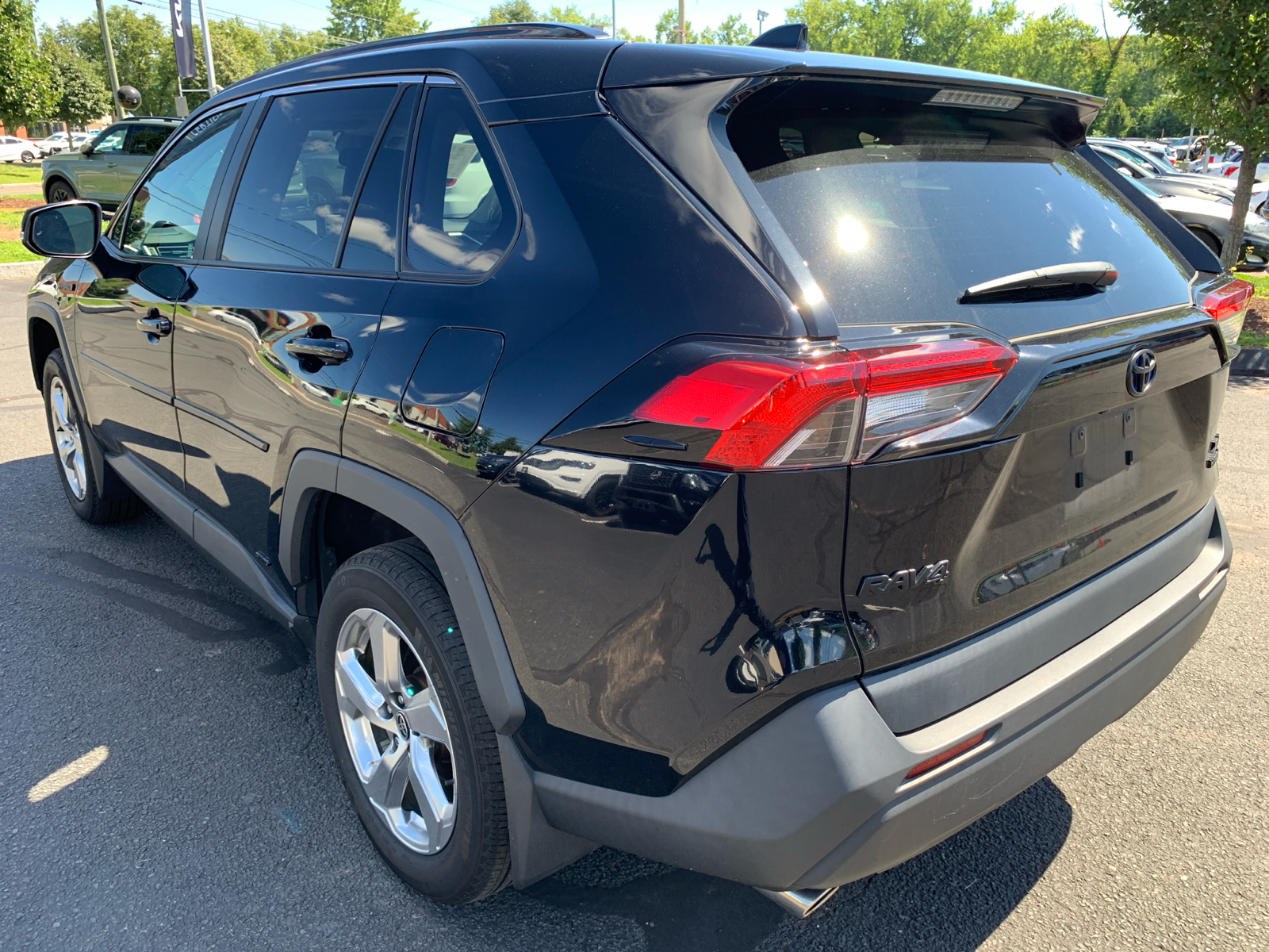 2021 Toyota RAV4 Hybrid XLE Premium 5