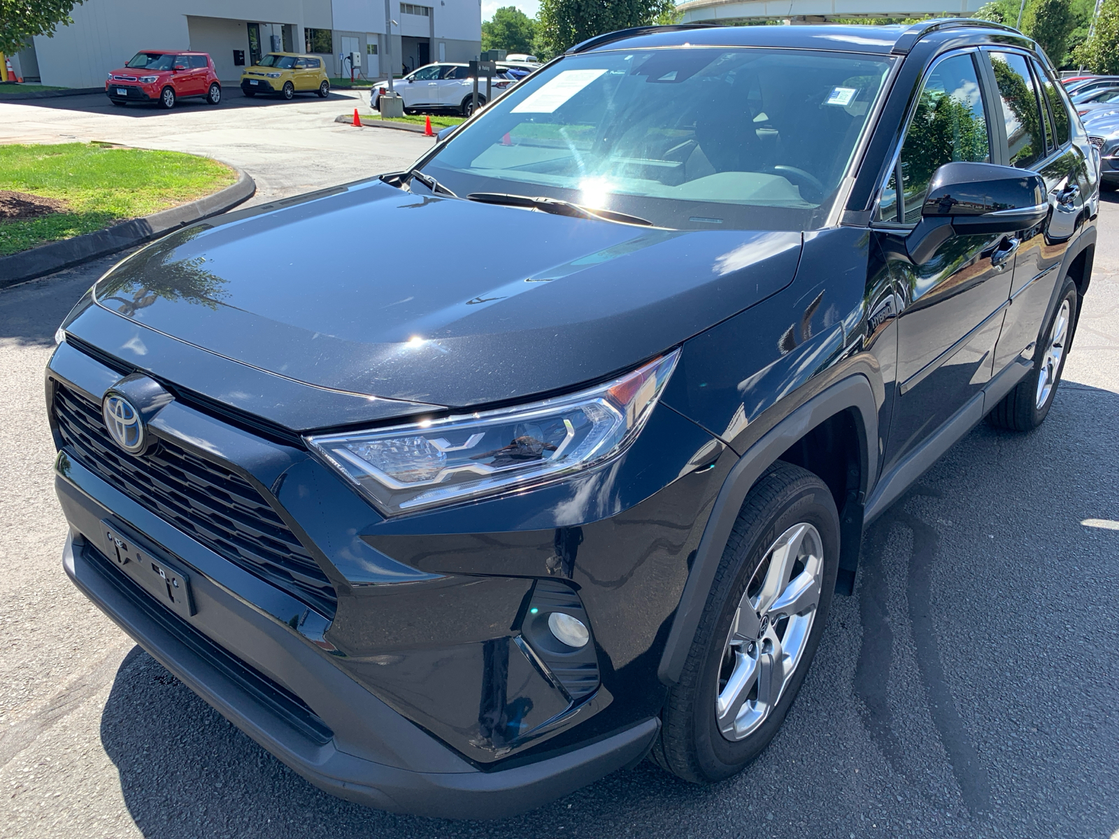 2021 Toyota RAV4 Hybrid XLE Premium 7