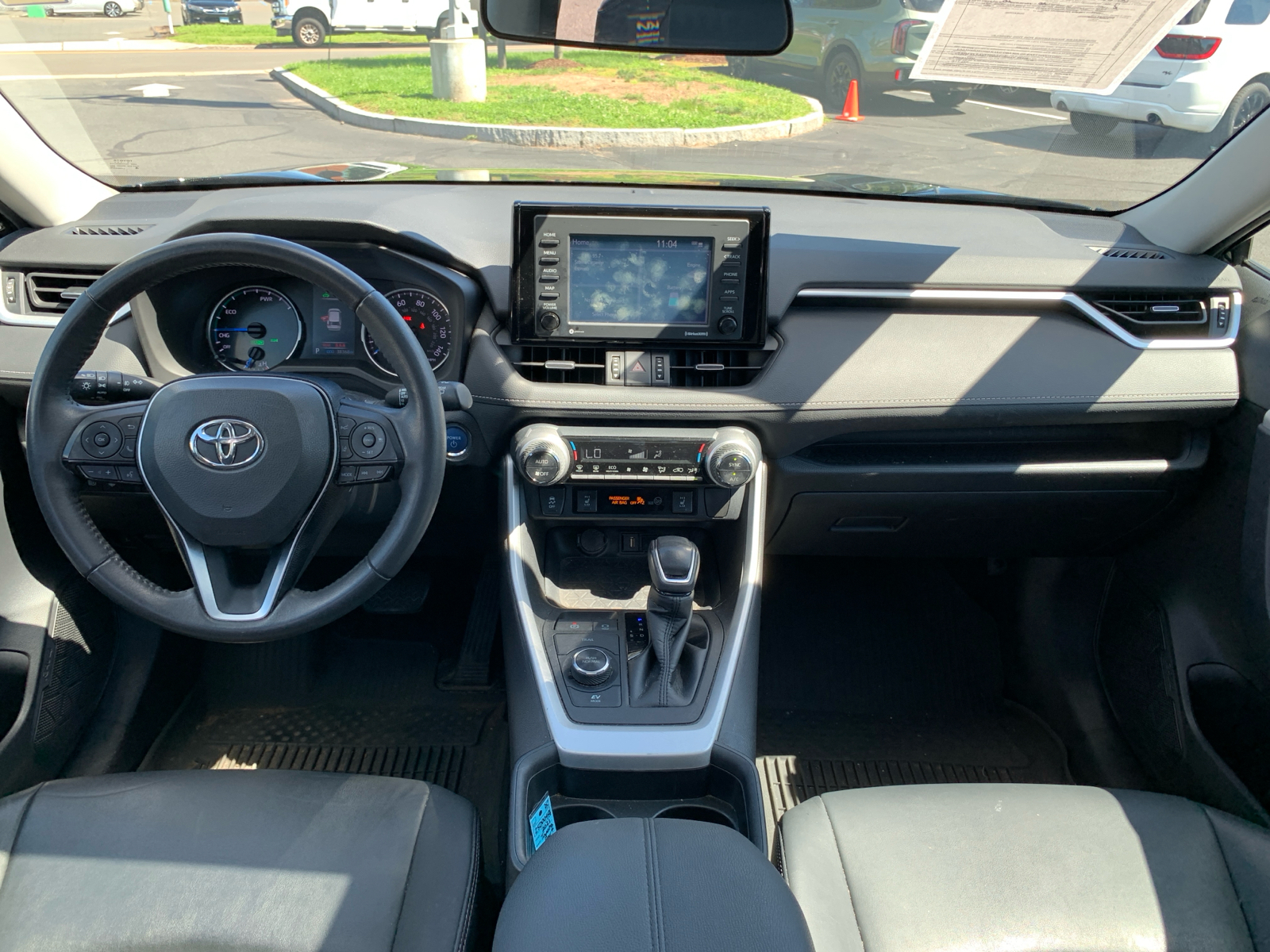 2021 Toyota RAV4 Hybrid XLE Premium 33