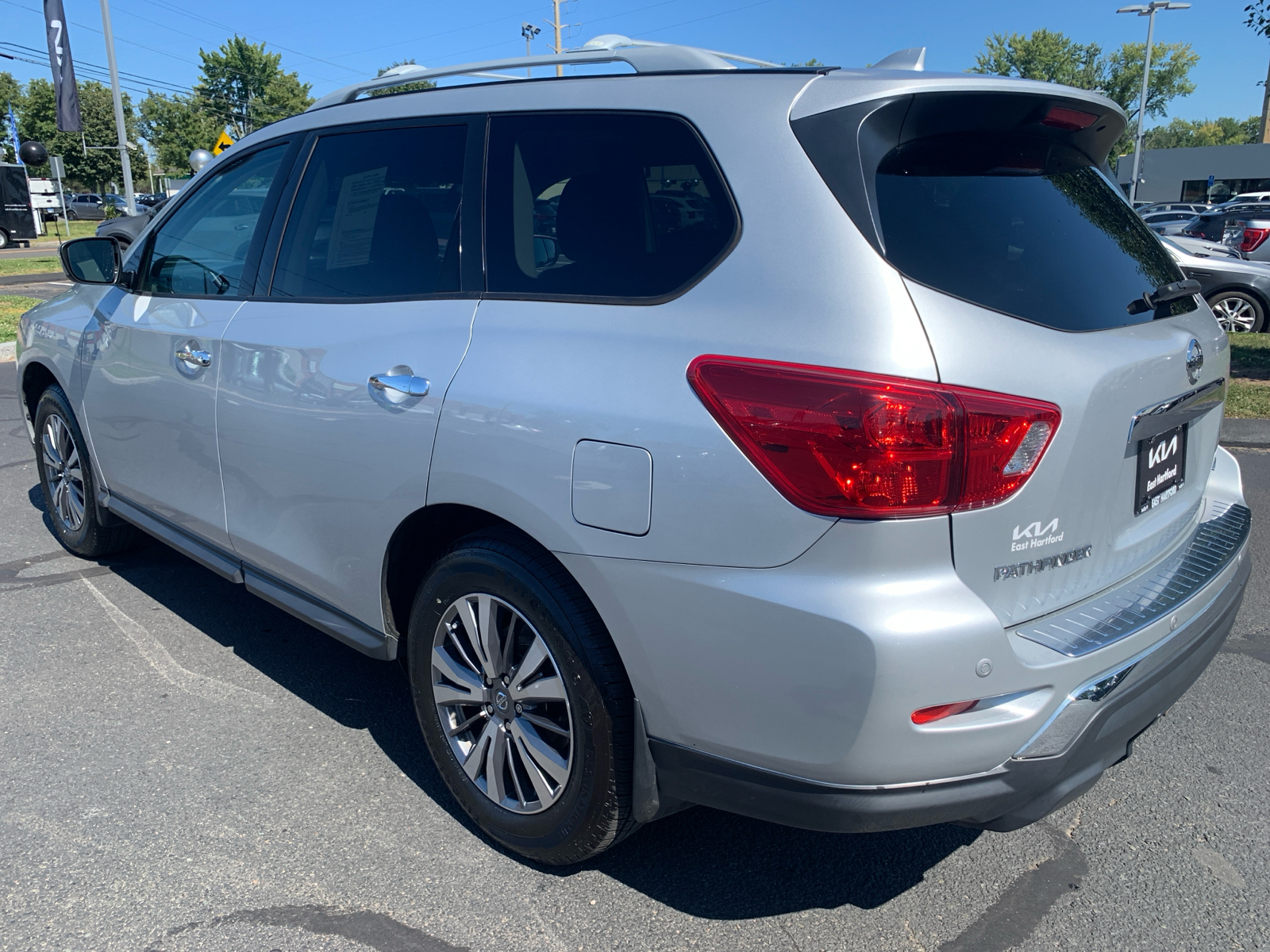 2020 Nissan Pathfinder S 5