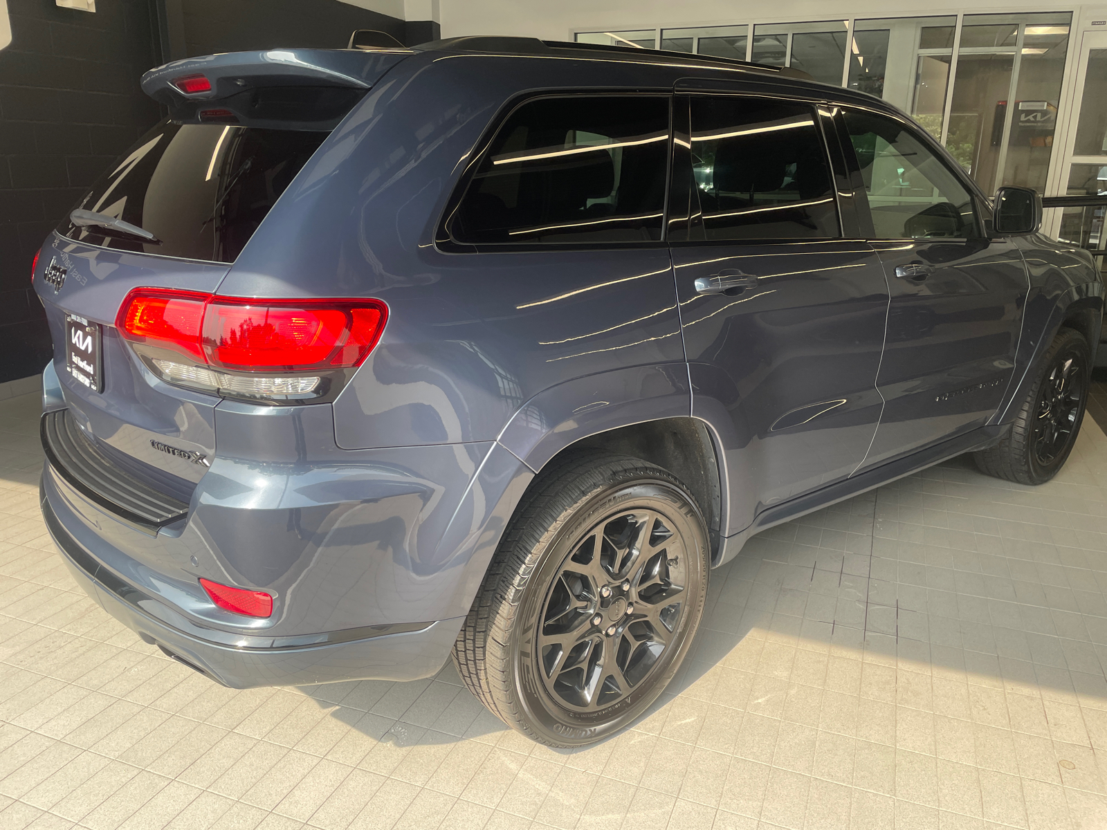 2021 Jeep Grand Cherokee  3