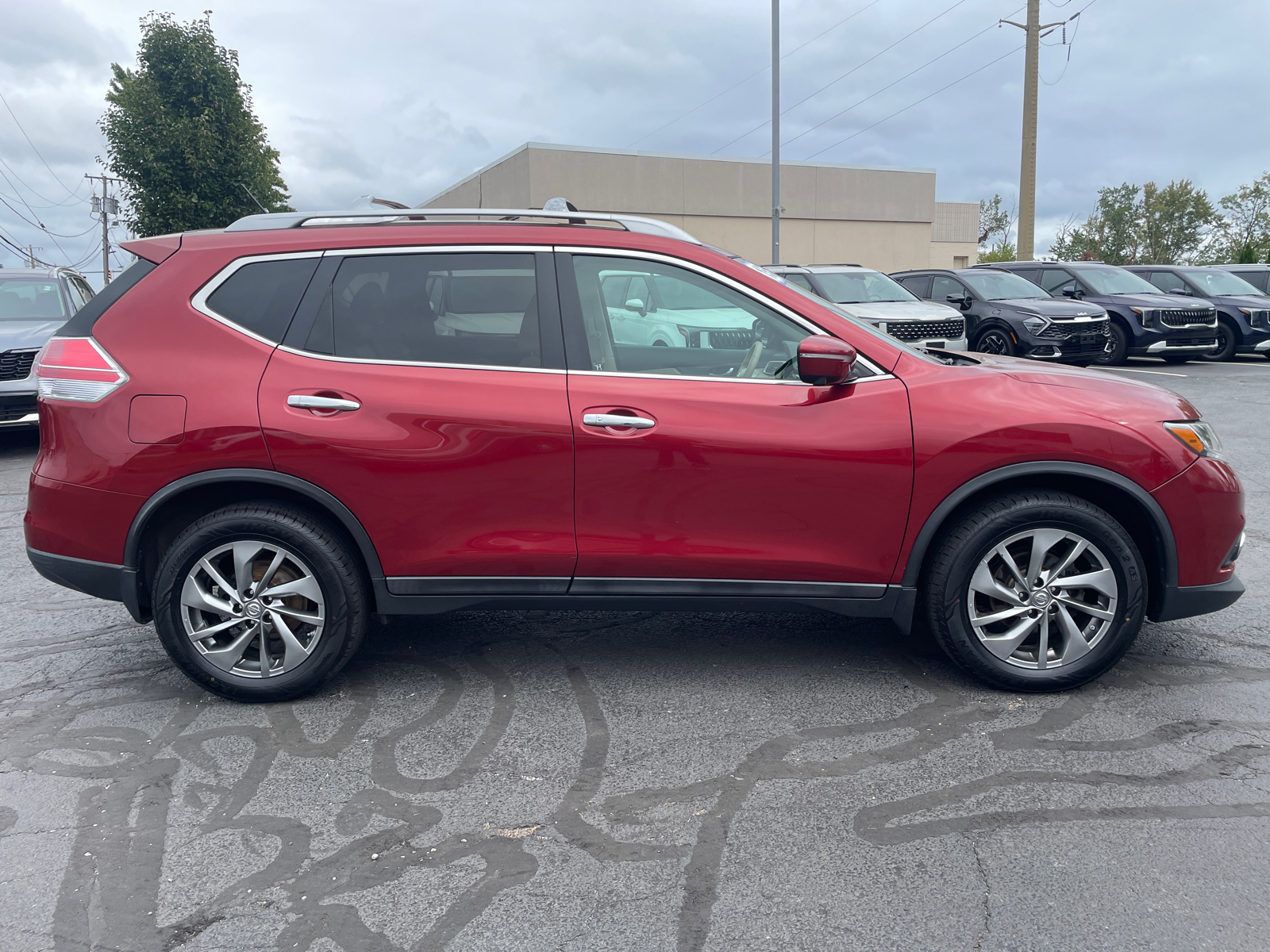 2015 Nissan Rogue SL 2