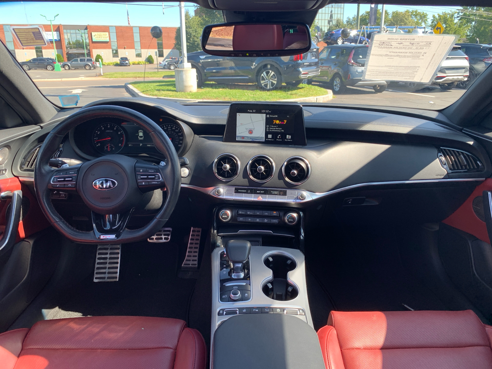 2021 Kia Stinger  37